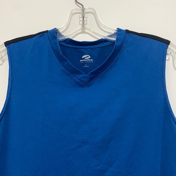 Brooks Athletic Sleeveless Tank Top - Picture 3 of 6